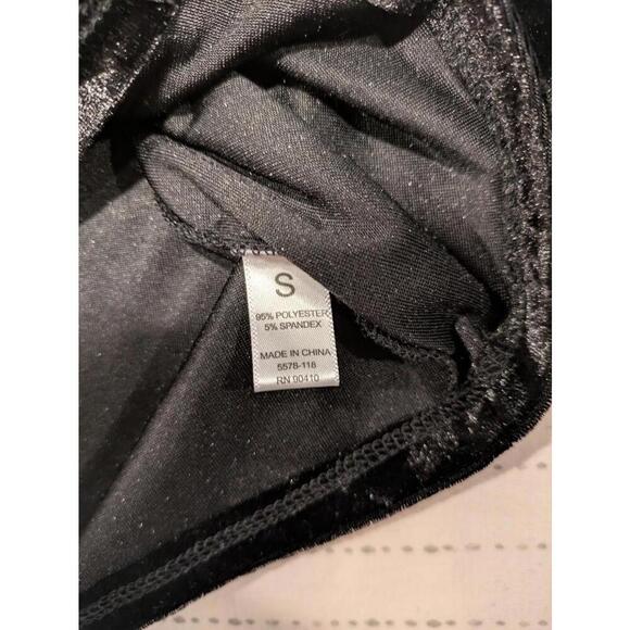 Nicole Miller Pajamas Set Black Debossed Leopard Spots Small Top Pants - Picture 10 of 15